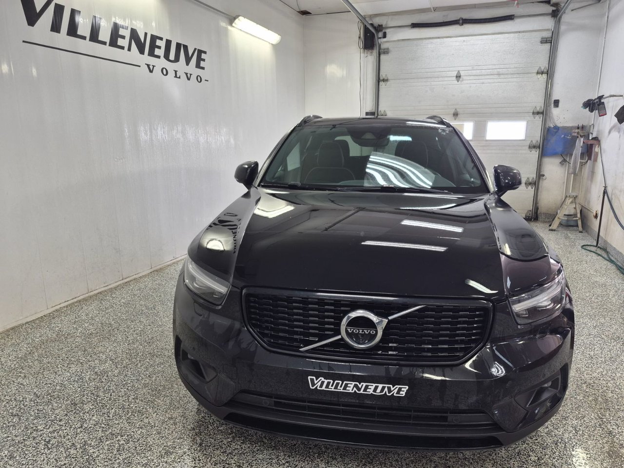 Volvo XC40 R-DESIGN 2022-6