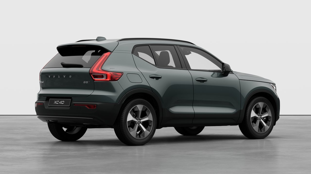 Volvo XC40 Plus Dark Theme 2026-3