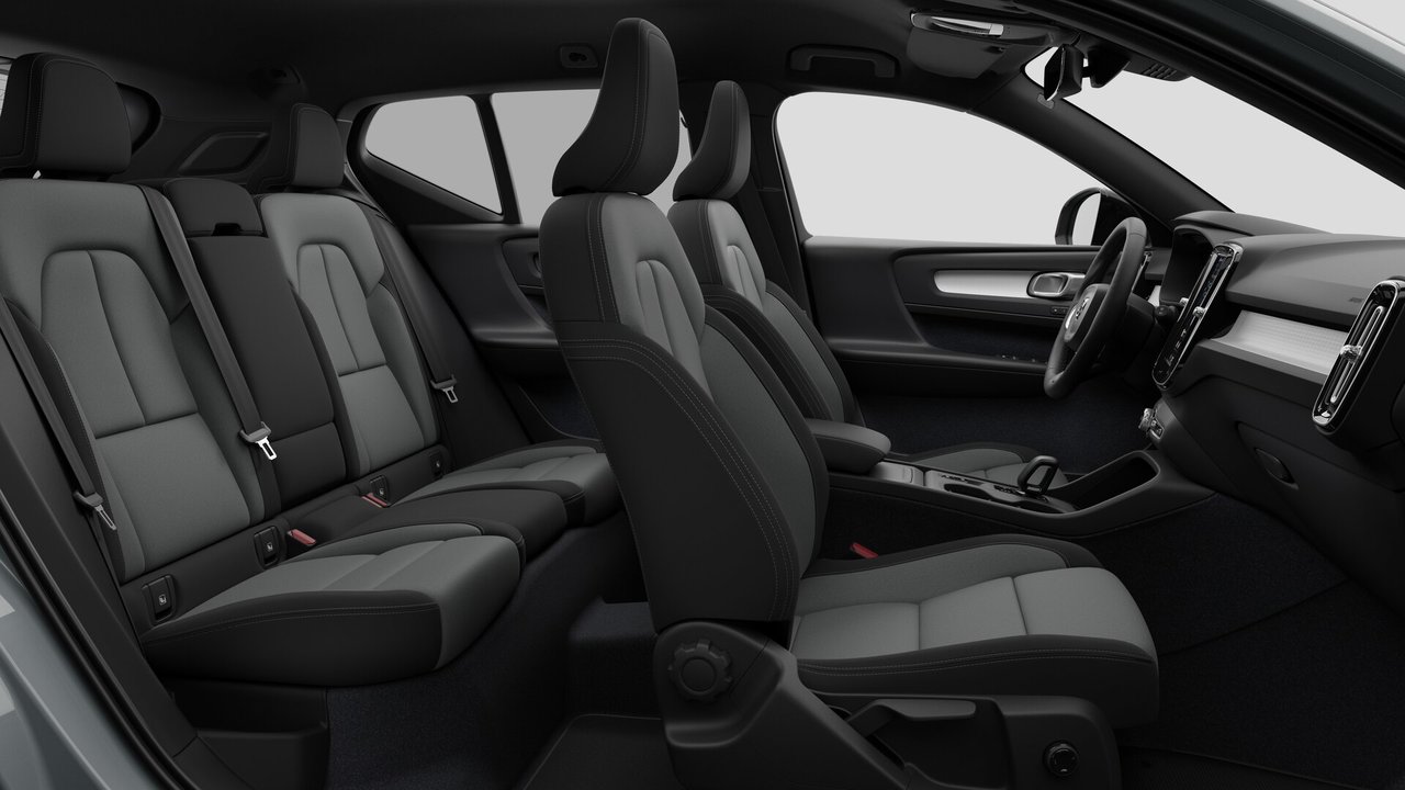 Volvo XC40 Core Dark Theme 2026-12