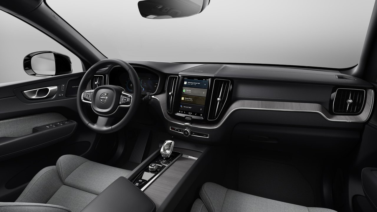 Volvo XC60 Plug-In Hybrid Ultra Dark Theme 2025-7