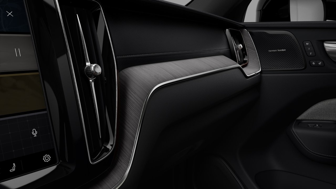 Volvo XC60 Plug-In Hybrid Ultra Dark Theme 2025-6