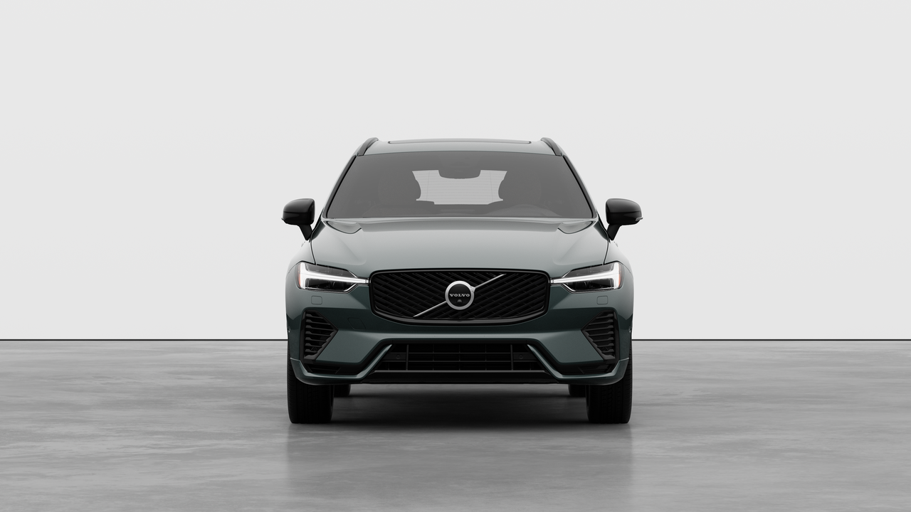 Volvo XC60 Plug-In Hybrid Plus Dark Theme 2026-4