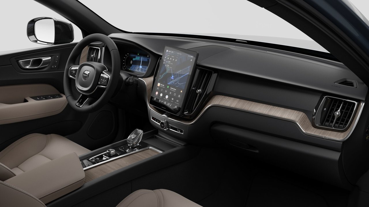 Volvo XC60 Plug-In Hybrid Core Dark Theme 2026-9