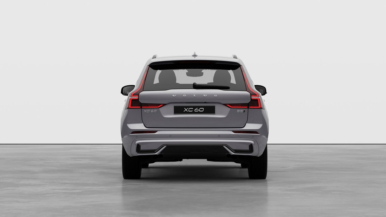 2026 Volvo XC60 Core Dark Theme-5