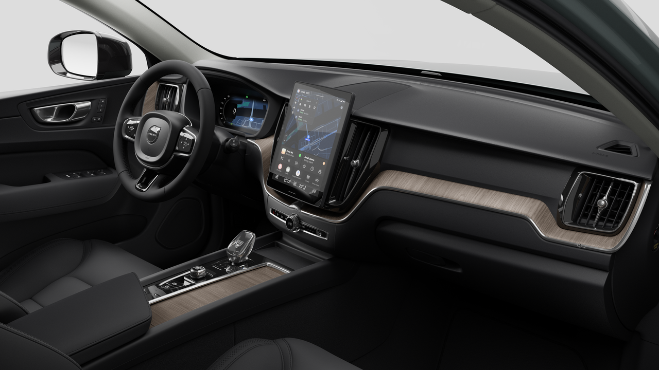 2026 Volvo XC60 Plus Dark Theme-9