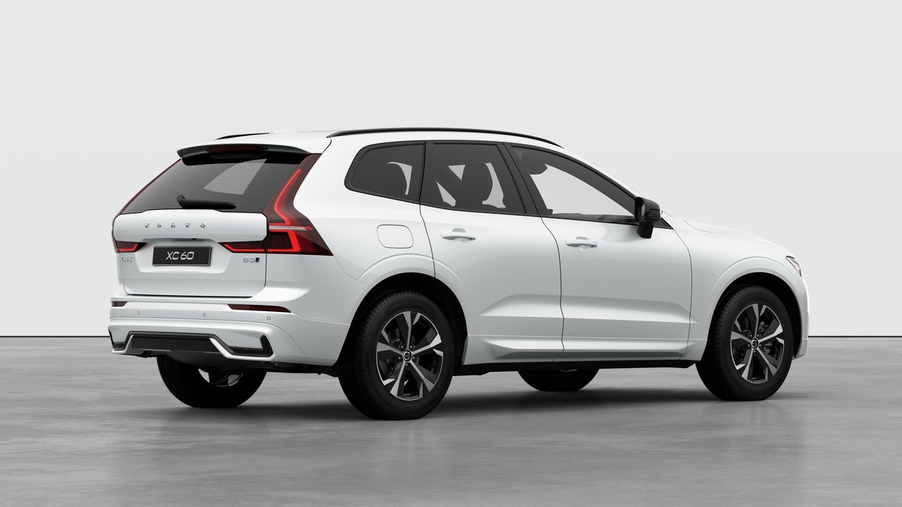 Volvo XC60 Core Dark Theme 2026-3