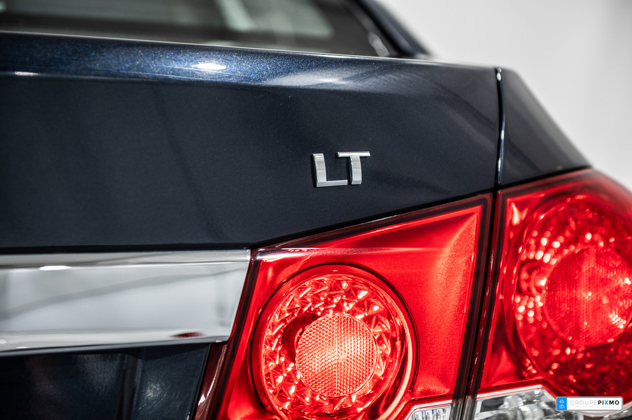 Chevrolet Cruze Limited 1LT / SIÈGES CHAUFFANTS / BLUETOOTH / A/C+++ 2016-10