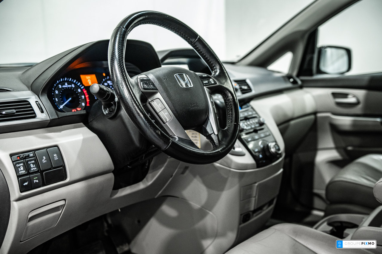 2013 Honda Odyssey TOURING / CUIR / TOIT OUVRANT / DVD / CAMÉRA+++-17