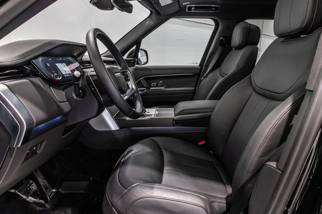 Land Rover Range Rover P550e S 2025-10