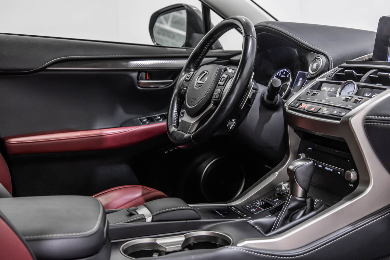 Lexus NX 300 / PREMIUM / AWD / CUIR / APPLE CARPLAY+++ 2021-38