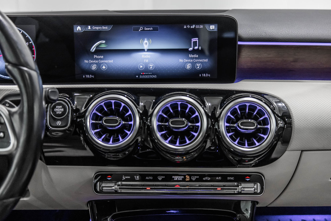 2022 Mercedes-Benz A-Class A 250 / 4MATIC / APPLE CARPLAY / CAMÉRA DE RECUL +-32