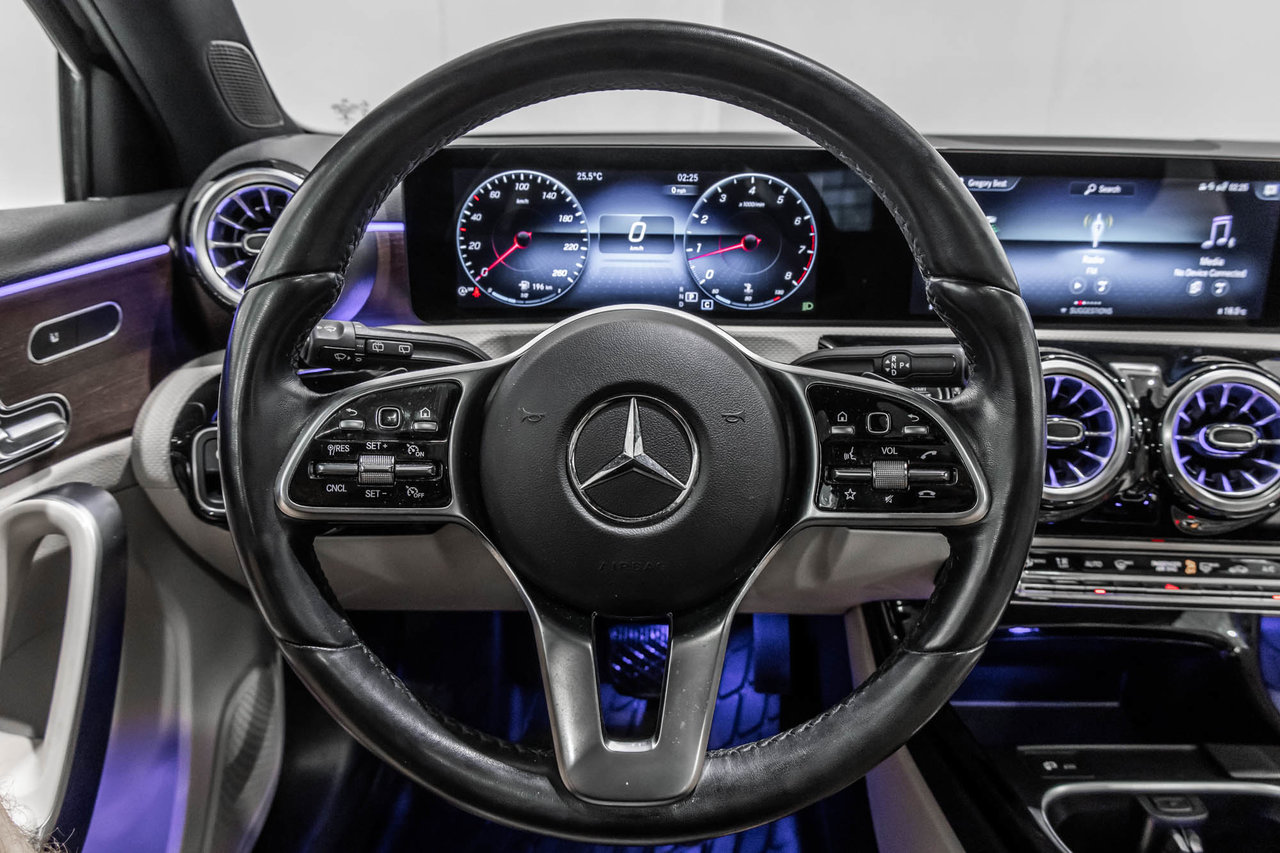 2022 Mercedes-Benz A-Class A 250 / 4MATIC / APPLE CARPLAY / CAMÉRA DE RECUL +-17