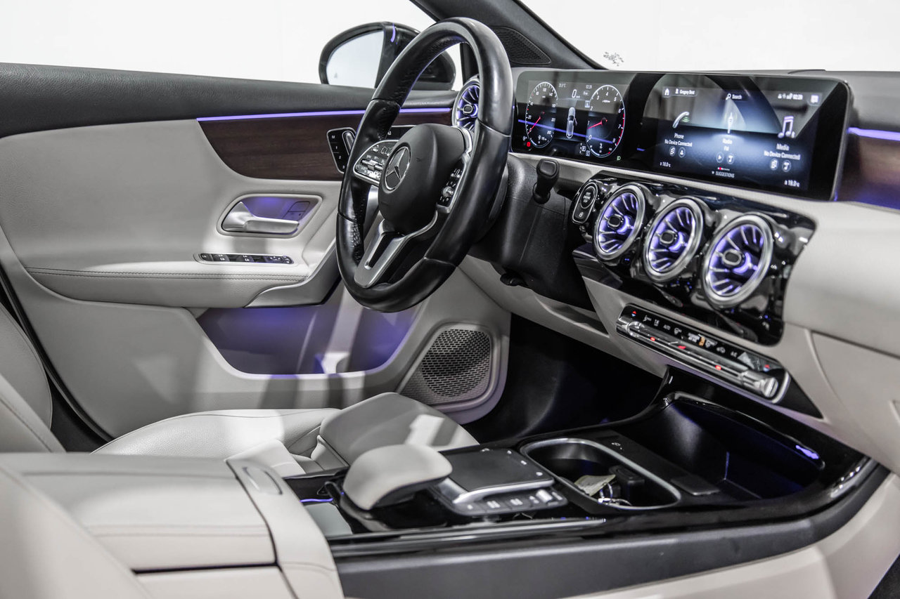 2022 Mercedes-Benz A-Class A 250 / 4MATIC / APPLE CARPLAY / CAMÉRA DE RECUL +-34