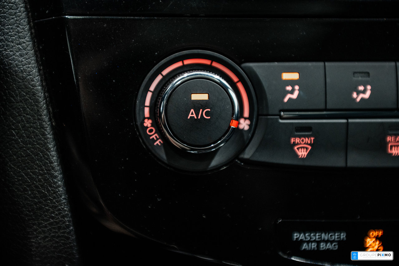 2014 Nissan Rogue SV / AWD / TOIT OUVRANT / SIÈGES CHAUFFANTS +++-24