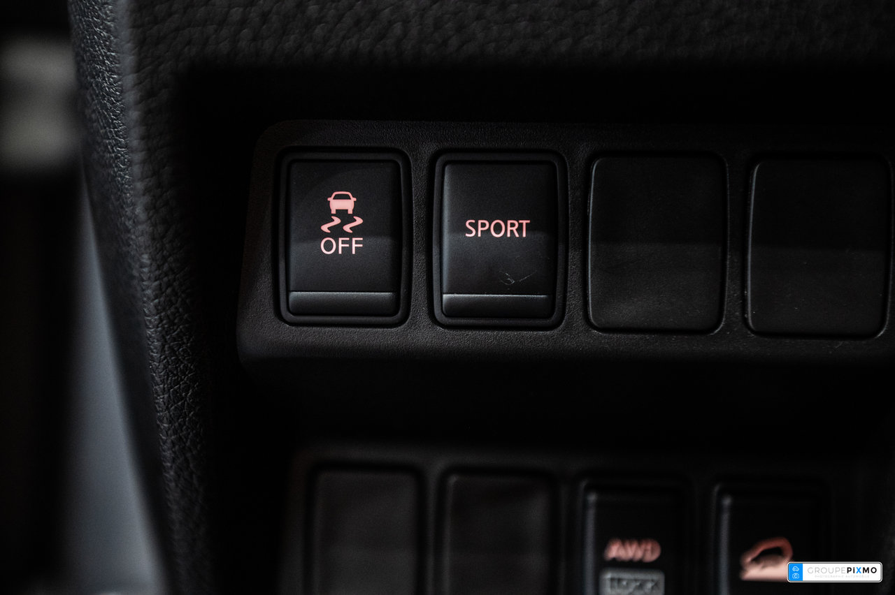 2014 Nissan Rogue SV / AWD / TOIT OUVRANT / SIÈGES CHAUFFANTS +++-16