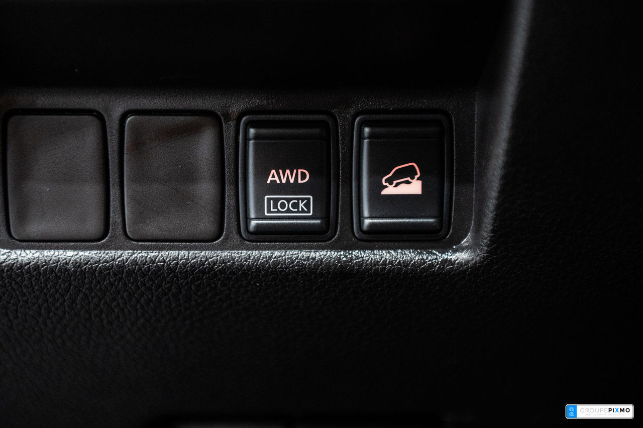 2014 Nissan Rogue SV / AWD / TOIT OUVRANT / SIÈGES CHAUFFANTS +++-17