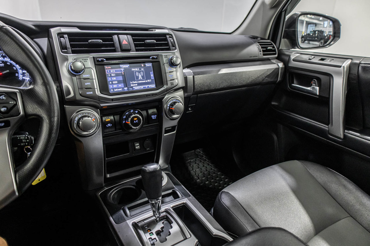 2018 Toyota 4Runner SR5 / CUIR / TOIT OUVRANT / CAMÉRA DE RECUL ++-19