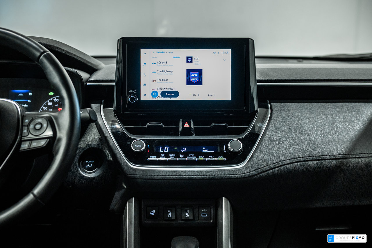Toyota Corolla Cross Hybrid SE / AWD / HYBRIDE / APPLE CARPLAY / TOIT OUVRANT 2024-30