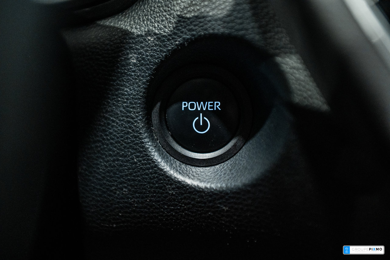 Toyota Corolla Cross Hybrid SE / AWD / HYBRIDE / APPLE CARPLAY / TOIT OUVRANT 2024-19