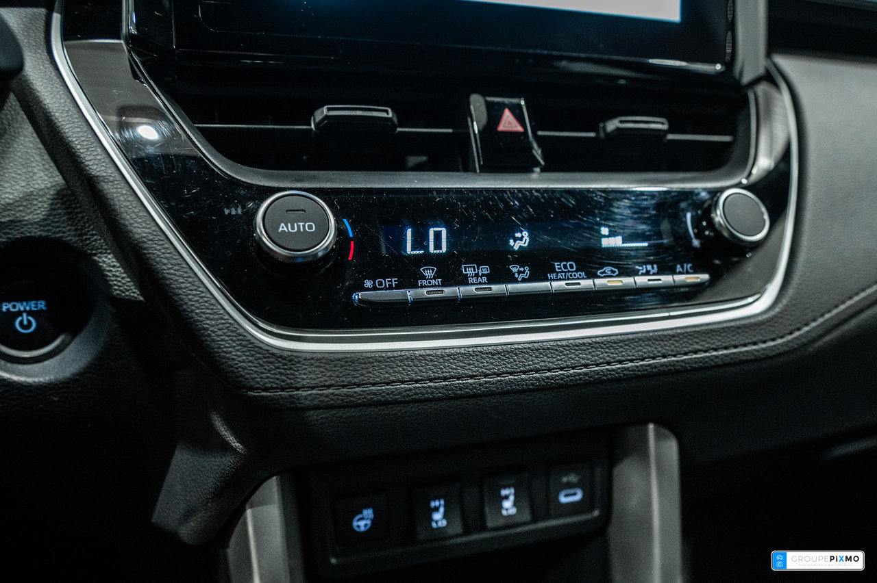 Toyota Corolla Cross Hybrid SE / AWD / HYBRIDE / APPLE CARPLAY / TOIT OUVRANT 2024-21