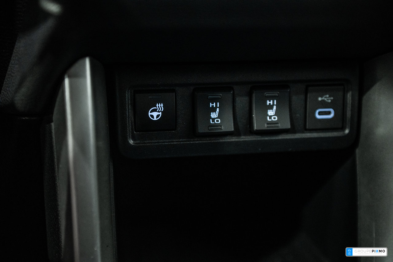 Toyota Corolla Cross Hybrid SE / AWD / HYBRIDE / APPLE CARPLAY / TOIT OUVRANT 2024-23
