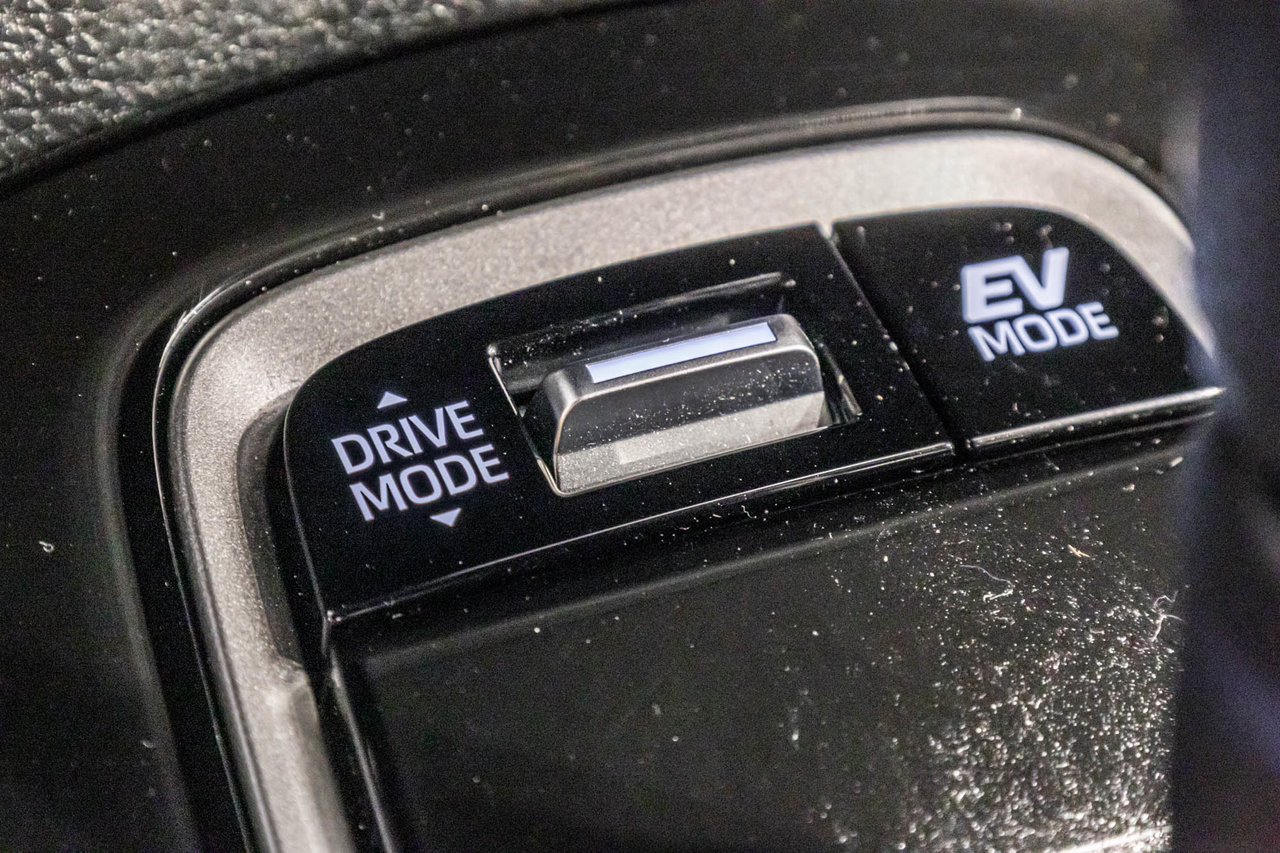 2023 Toyota Corolla Hybrid SE / AMÉLIORÉ / HYBRIDE / APPLE CARPLAY / TOIT +++-26