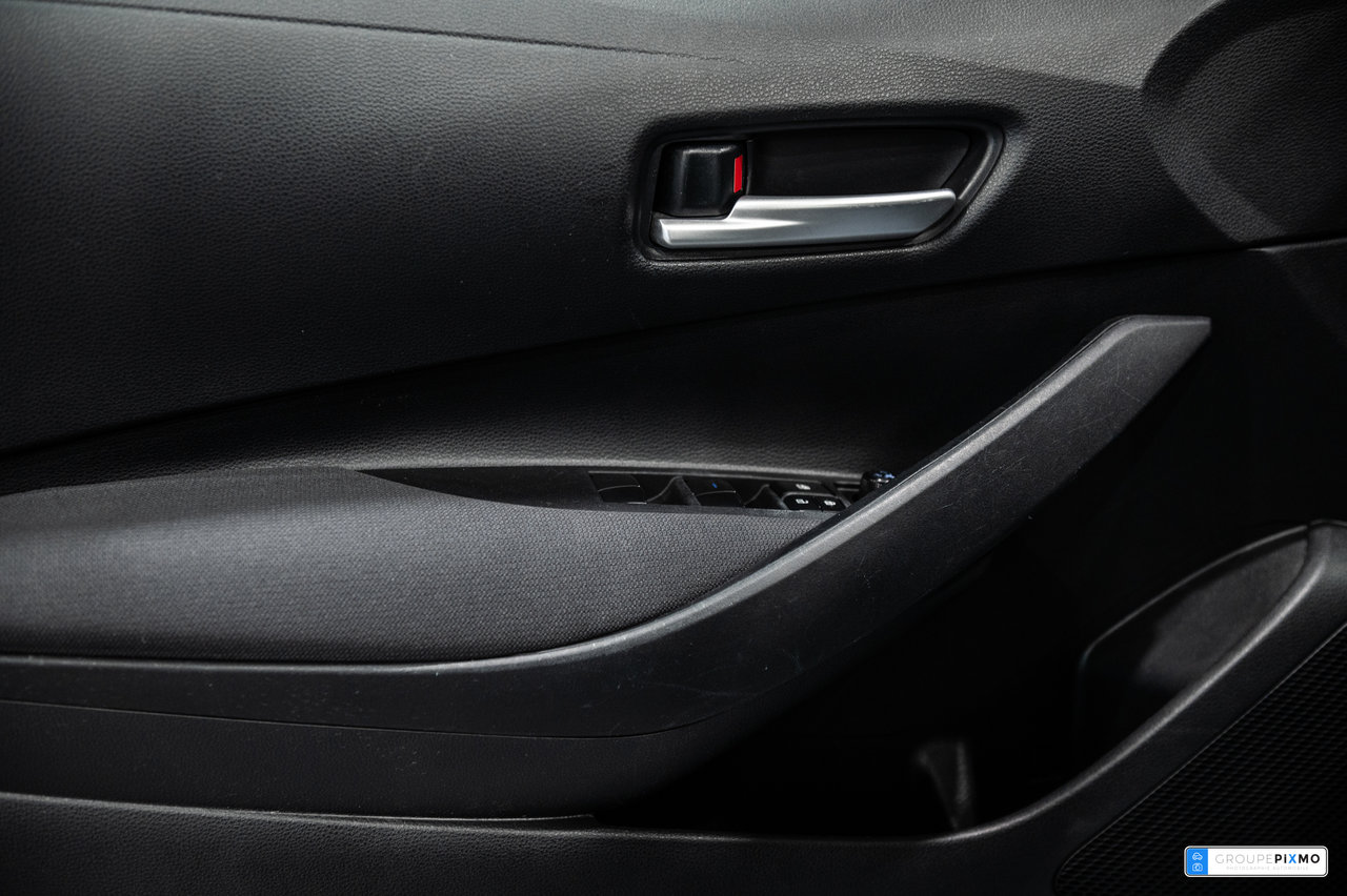 Toyota Corolla LE / AMÉLOIRÉ / TOIT OUVRANT / APPLE CARPLAY++ 2020-12