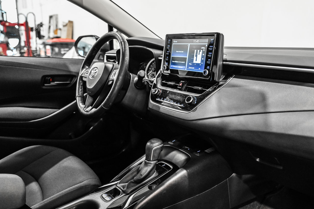 2022 Toyota Corolla LE / AMÉLOIRÉ / TOIT OUVRANT / APPLE CARPLAY++-23