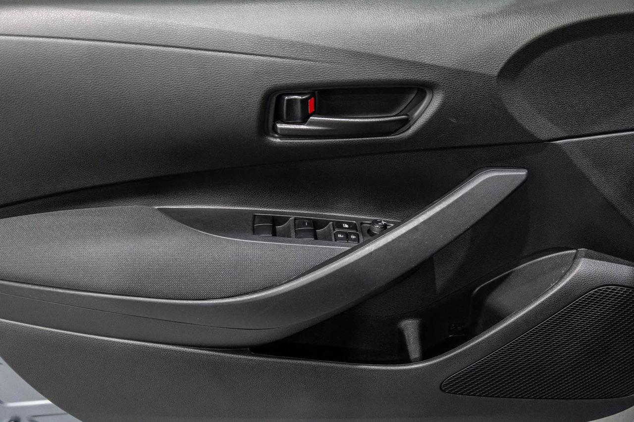 2023 Toyota Corolla LE / APPLE CARPLAY / SIÈGES CHAUFFANTS / CAMÉRA ++-12