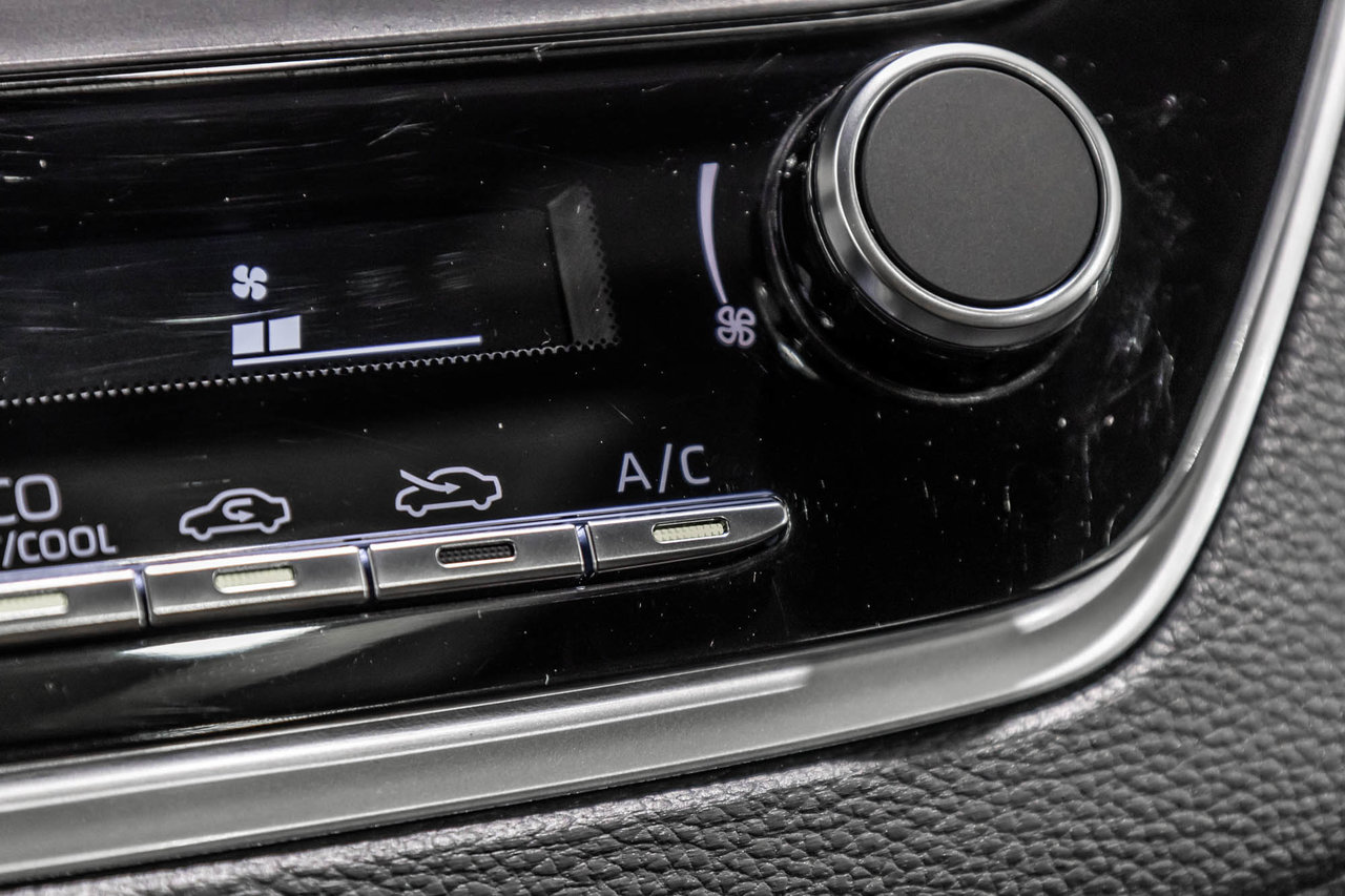 2026 Toyota Corolla SE / AMÉLIORÉ / CARPLAY / TOIT +++-24