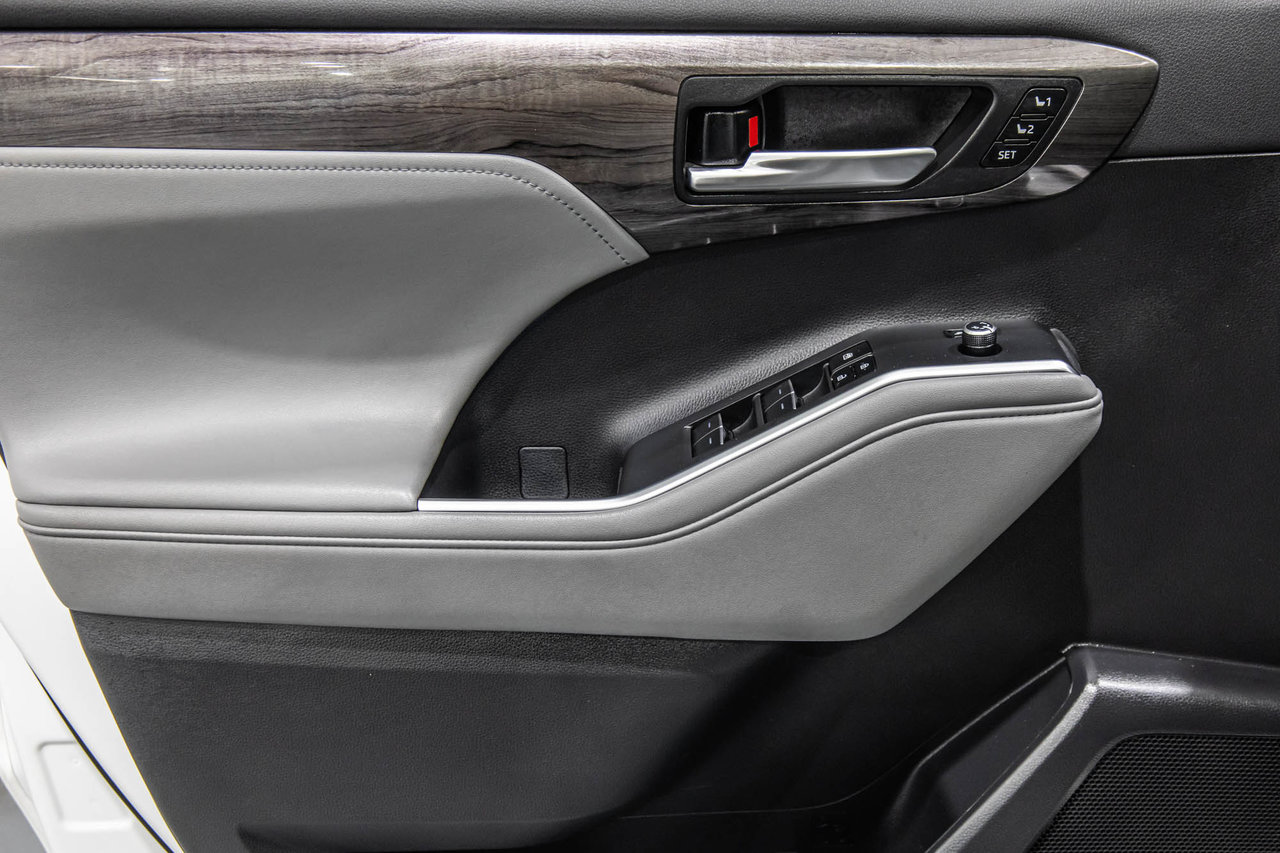 2023 Toyota Highlander Hybrid PLATINUM / HYBRIDE / AWD / TOIT PANO / CUIR / JBL-13