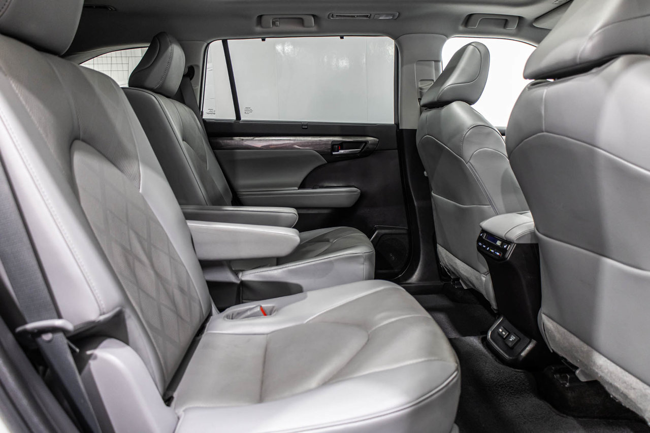 2023 Toyota Highlander Hybrid PLATINUM / HYBRIDE / AWD / TOIT PANO / CUIR / JBL-29