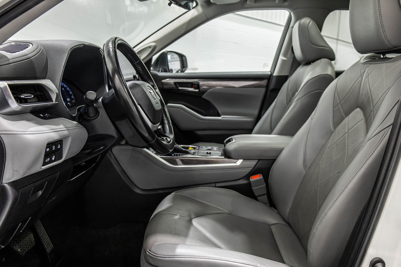 2023 Toyota Highlander Hybrid PLATINUM / HYBRIDE / AWD / TOIT PANO / CUIR / JBL-15