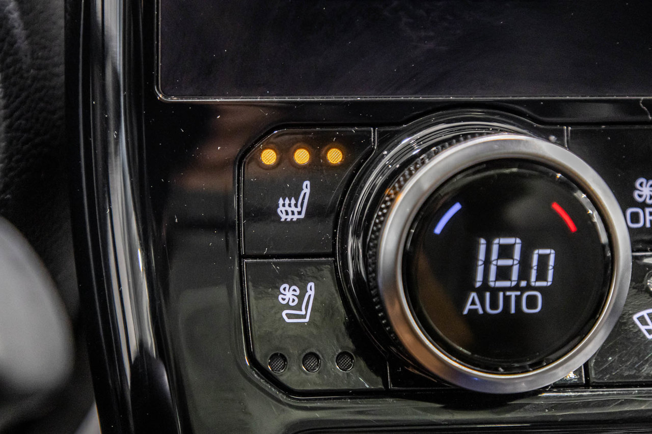 2023 Toyota Highlander Hybrid PLATINUM / HYBRIDE / AWD / TOIT PANO / CUIR / JBL-23
