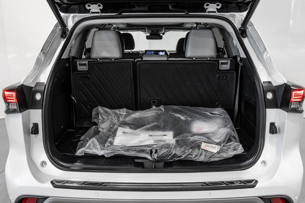 2022 Toyota Highlander PLATINUM / CUIR / TOIT PANO / MAGS+++-11