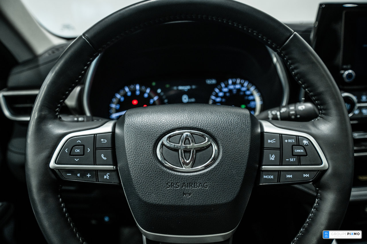 Toyota Highlander XLE / AWD / CUIR / APPLE CARPLAY / TOIT OUVRANT+++ 2024-19