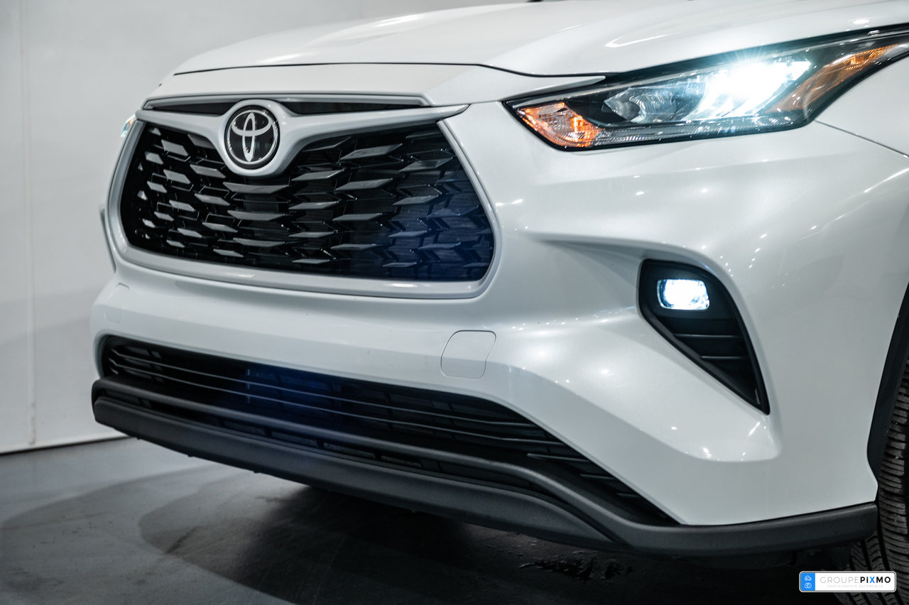Toyota Highlander XLE / AWD / CUIR / APPLE CARPLAY / TOIT OUVRANT+++ 2024-3
