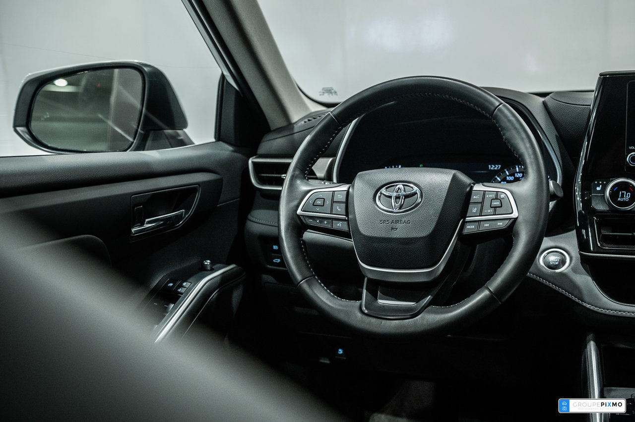 Toyota Highlander XLE / AWD / CUIR / APPLE CARPLAY / TOIT OUVRANT+++ 2024-34