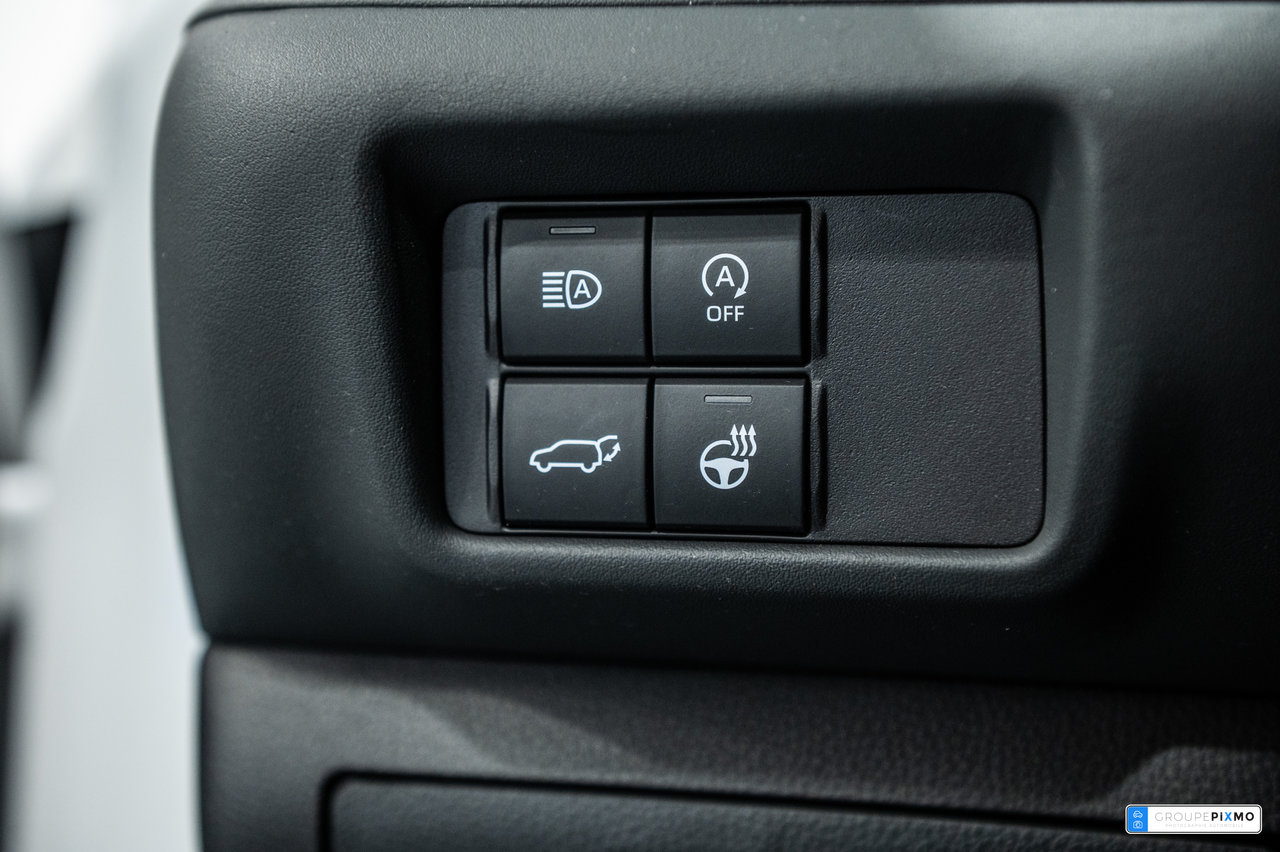 Toyota Highlander XLE / AWD / CUIR / APPLE CARPLAY / TOIT OUVRANT+++ 2024-18