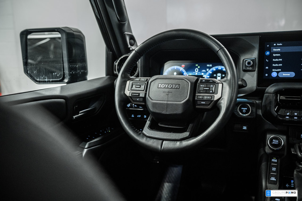 2025 Toyota Land Cruiser PREMIUM / CUIR / APPLE CARPLAY / TOIT OUVRANT +++-36