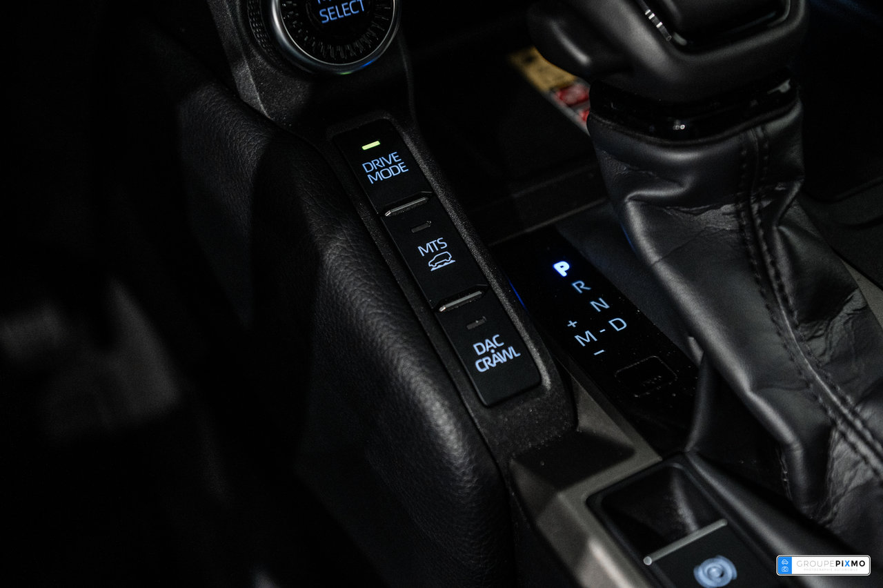 2025 Toyota Land Cruiser PREMIUM / CUIR / APPLE CARPLAY / TOIT OUVRANT +++-32