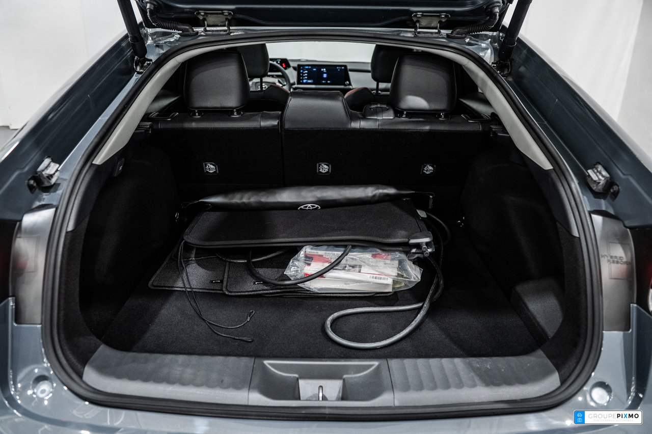 2025 Toyota Prius Plug-In Hybrid XSE / PLUG IN / PREMIUM / CUIR+++-11