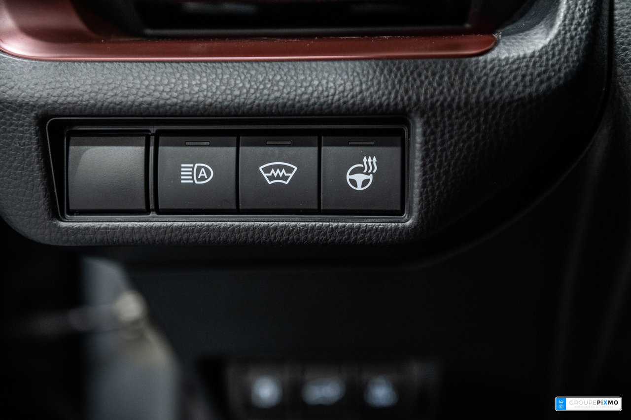 2025 Toyota Prius Plug-In Hybrid XSE / PLUG IN / PREMIUM / CUIR+++-17