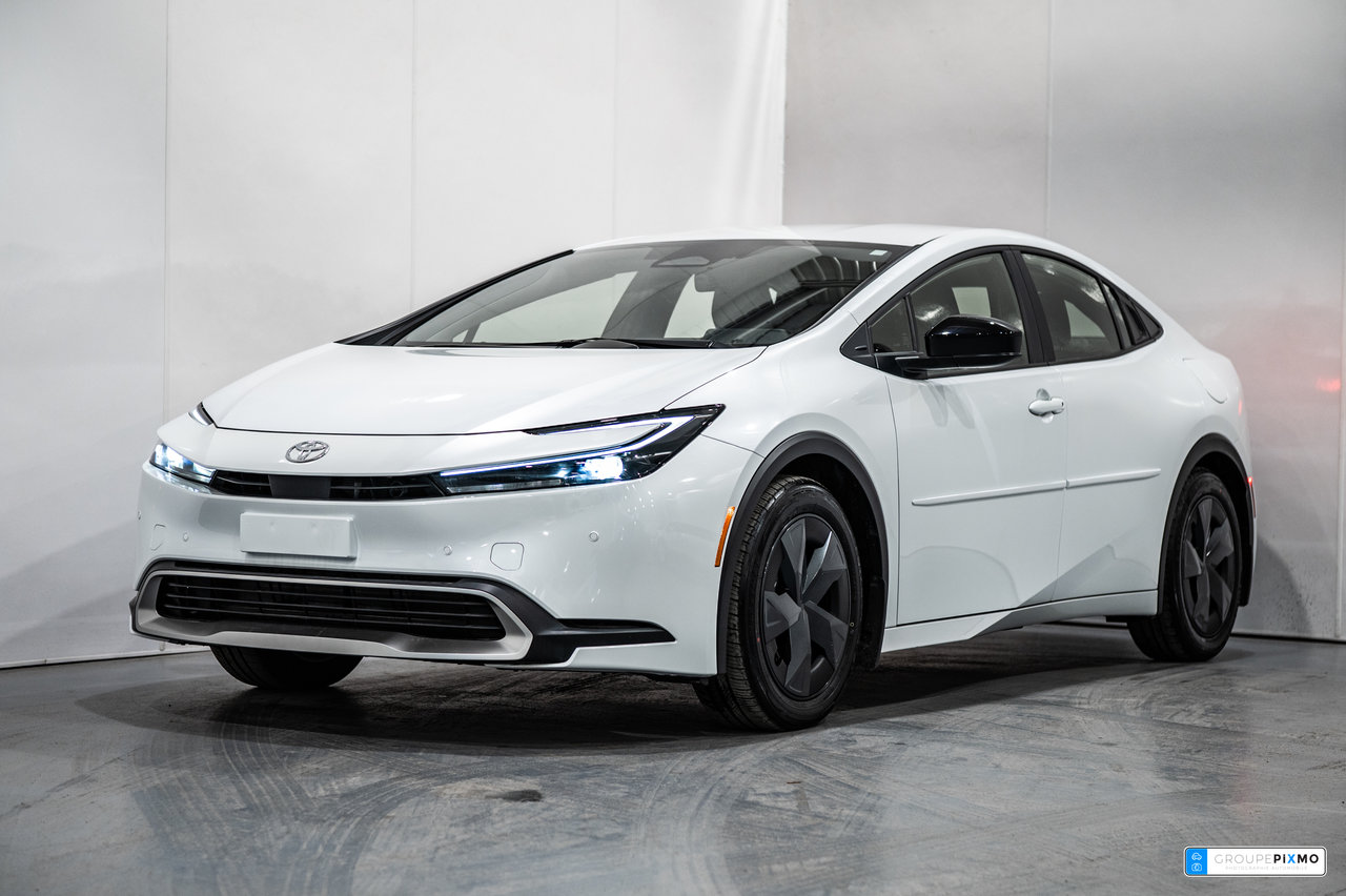 White (Wind Chill Pearl) 2026 Toyota Prius Plug-In Hybrid Hatchback Front-Wheel Drive Automatic