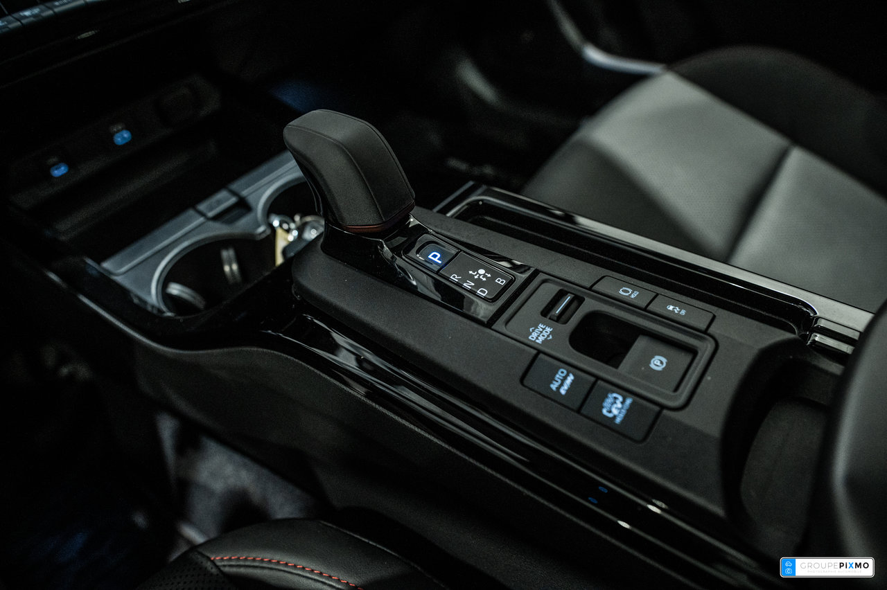 2024 Toyota Prius Prime XSE / BRANCHABLE / APPLE CARPLAY / CAMÉRA DE RECUL-25