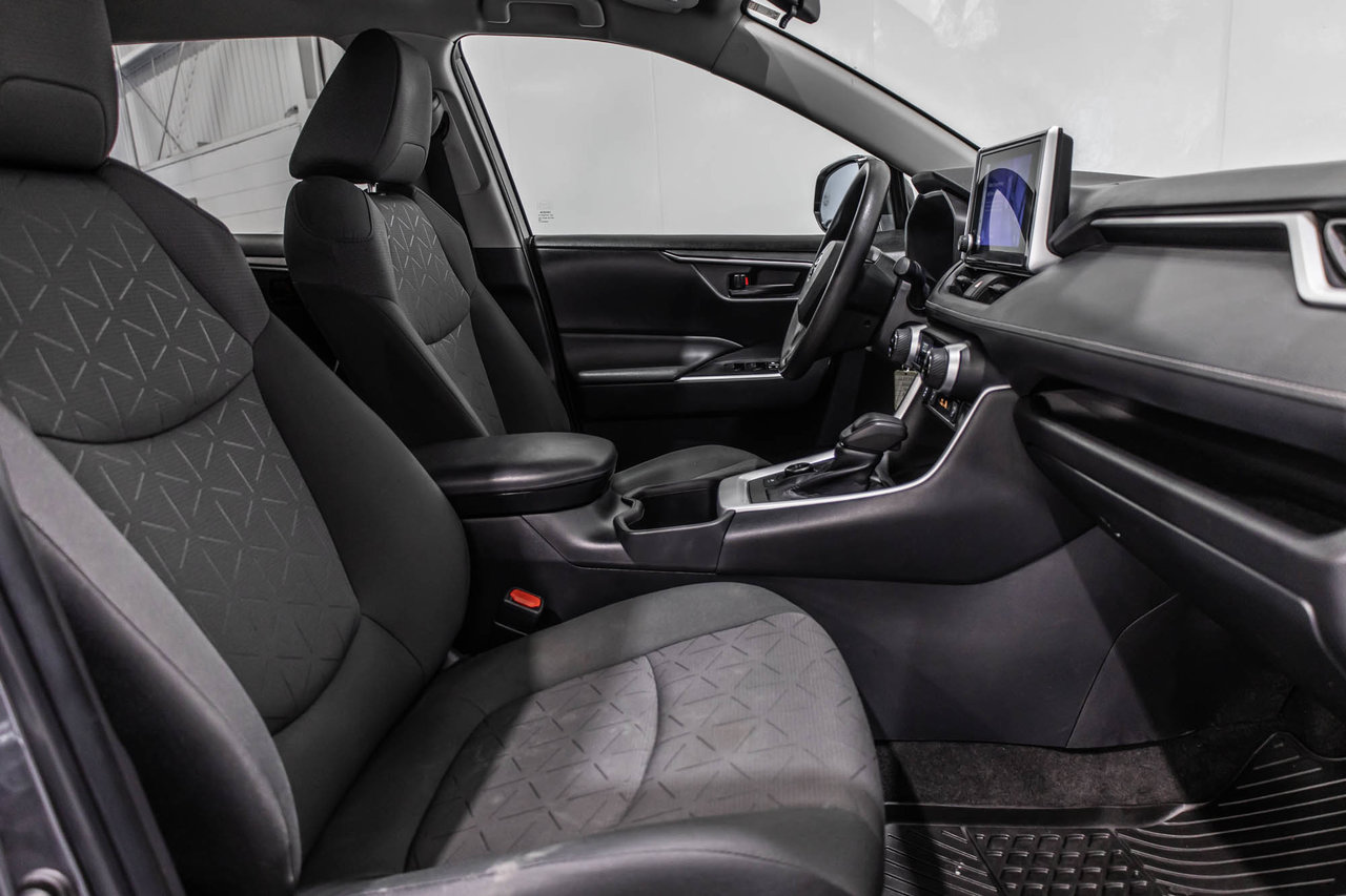 2023 Toyota RAV4 Hybrid LE / AWD / HYBRIDE / APPLE CARPLAY / CAMÉRA +++-30