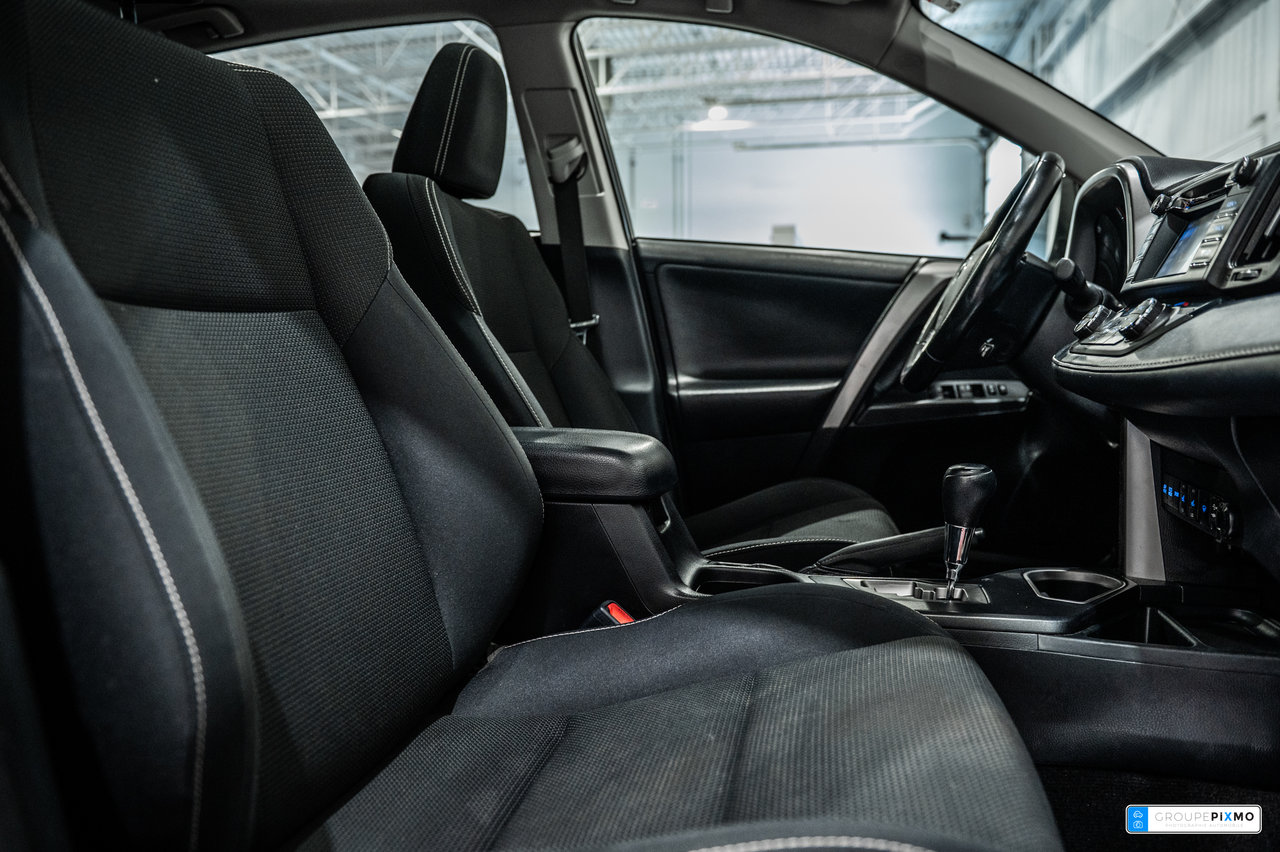 Toyota RAV4 Hybride XLE / AWD / TOIT / CAMERA +++ 2017-32