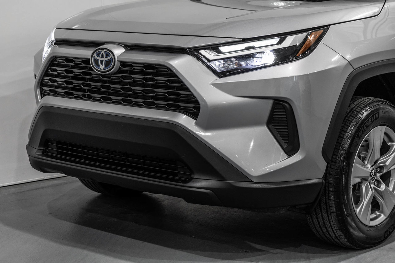 2023 Toyota RAV4 Hybride XLE / HYBRIDE / AWD / APPLE CARPLAY / TOIT OUVRANT-3