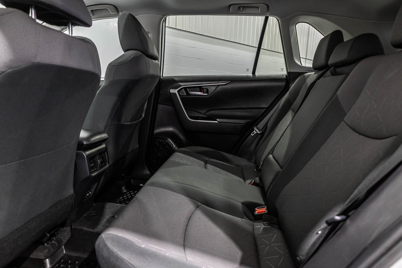 2023 Toyota RAV4 Hybride XLE / HYBRIDE / AWD / APPLE CARPLAY / TOIT OUVRANT-32
