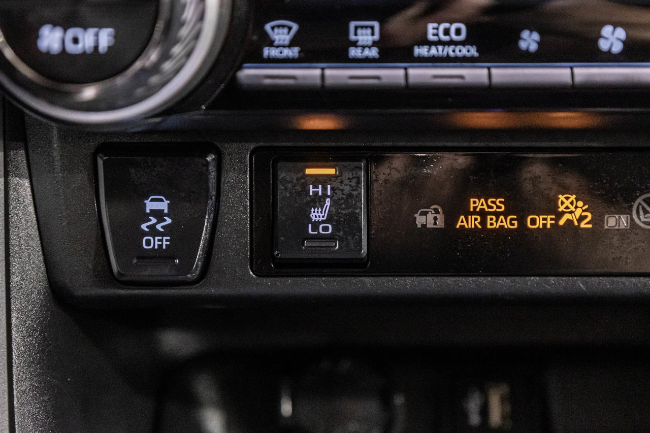 2023 Toyota RAV4 Hybride XLE / HYBRIDE / AWD / APPLE CARPLAY / TOIT OUVRANT-27